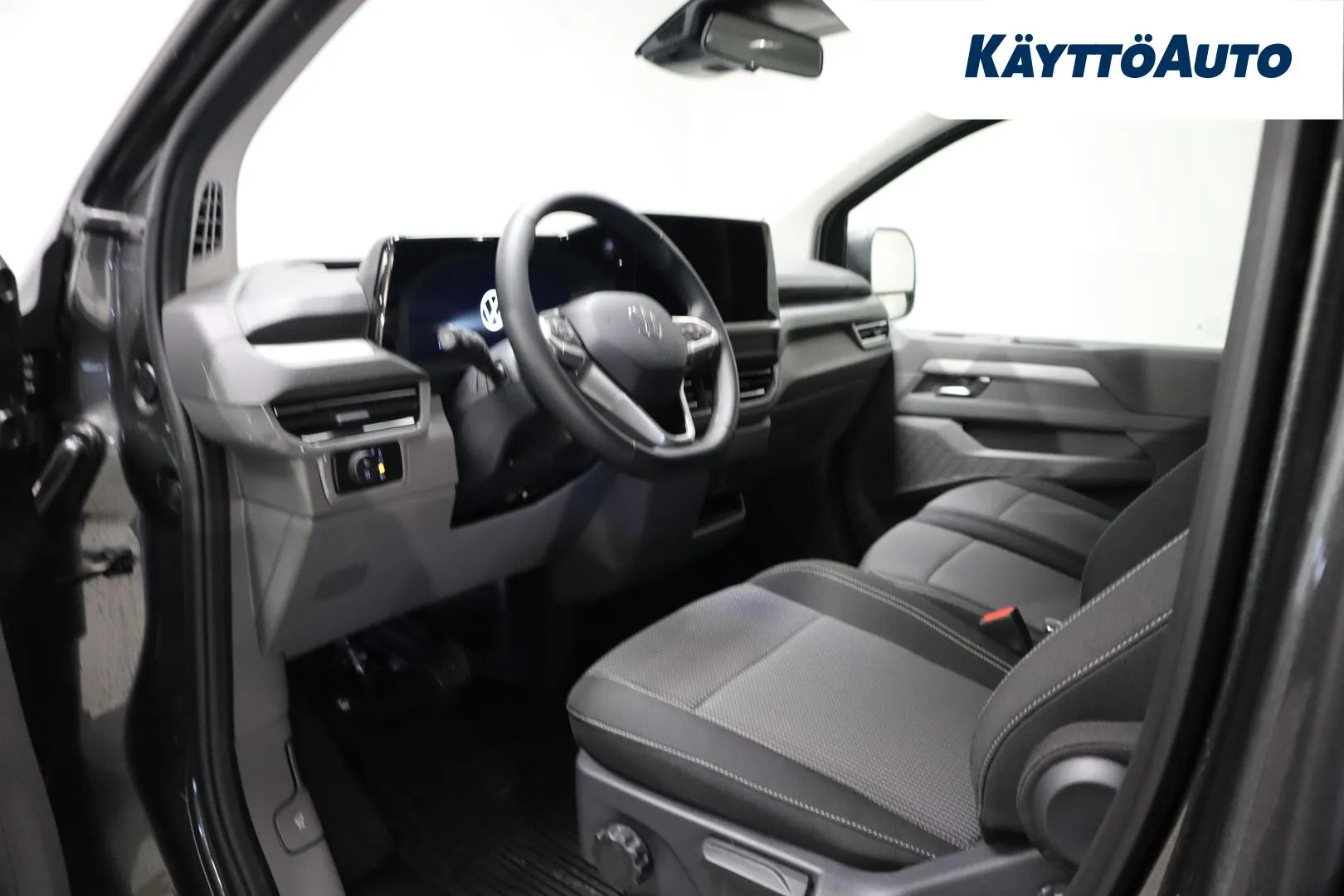 Volkswagen Transporter RXN-293 carousel image