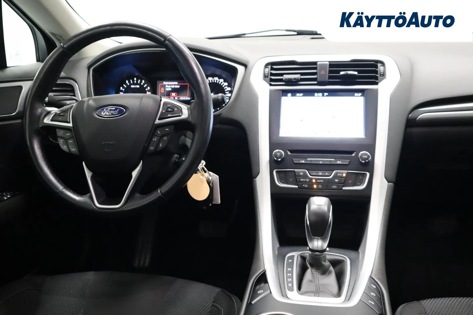 FORD Mondeo GNB-665 carousel image