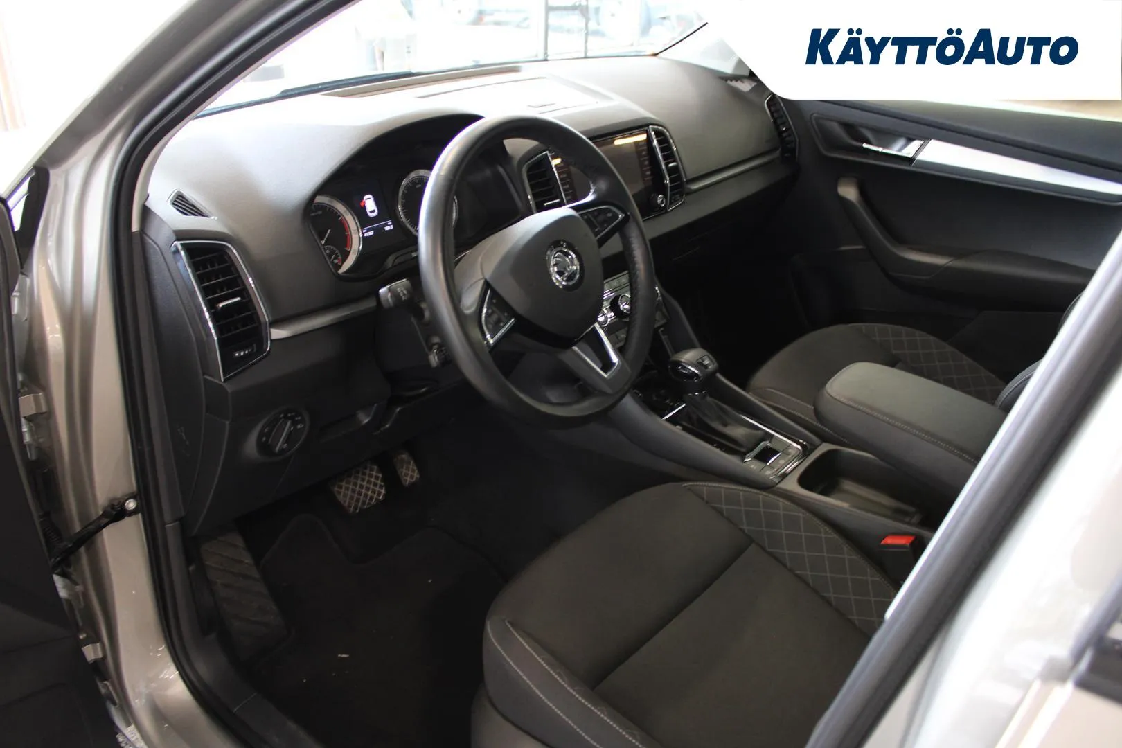 SKODA Karoq GNC-581 carousel image