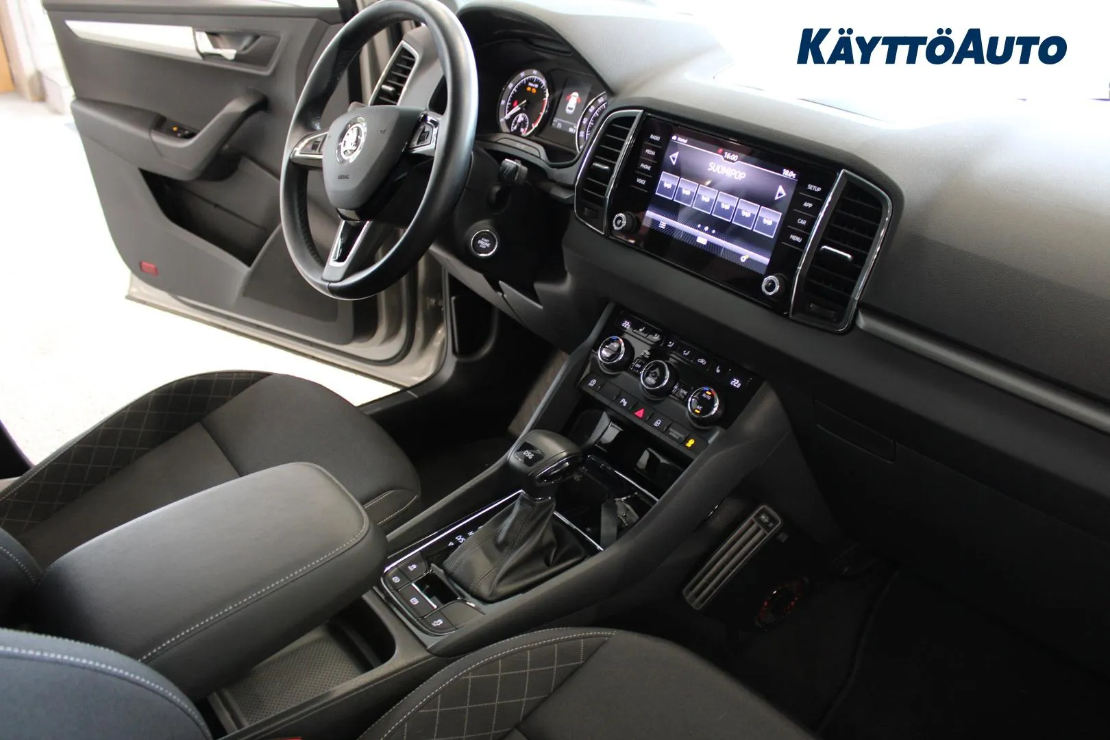 SKODA Karoq GNC-581 carousel image