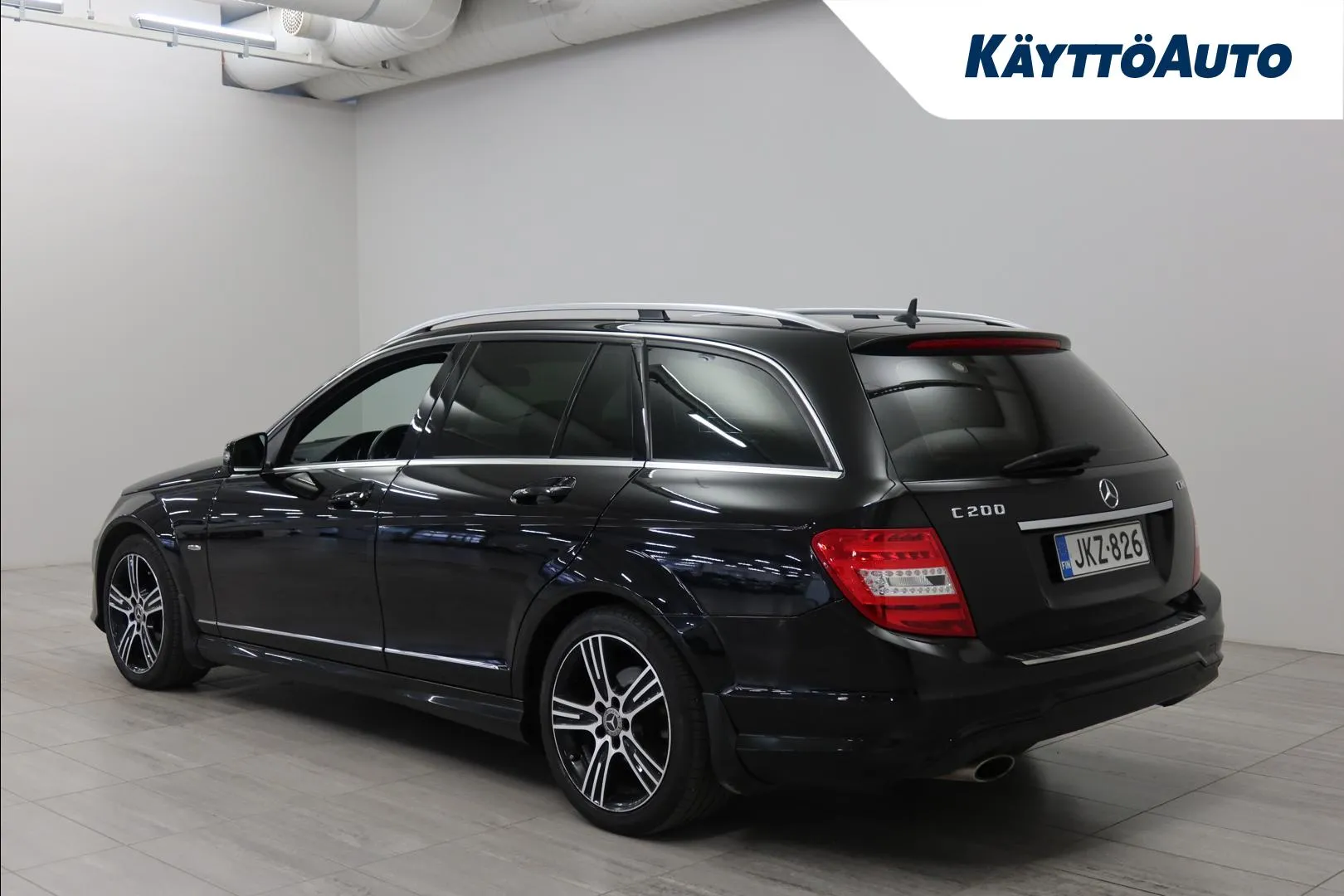 Mercedes-Benz C JKZ-826 carousel image