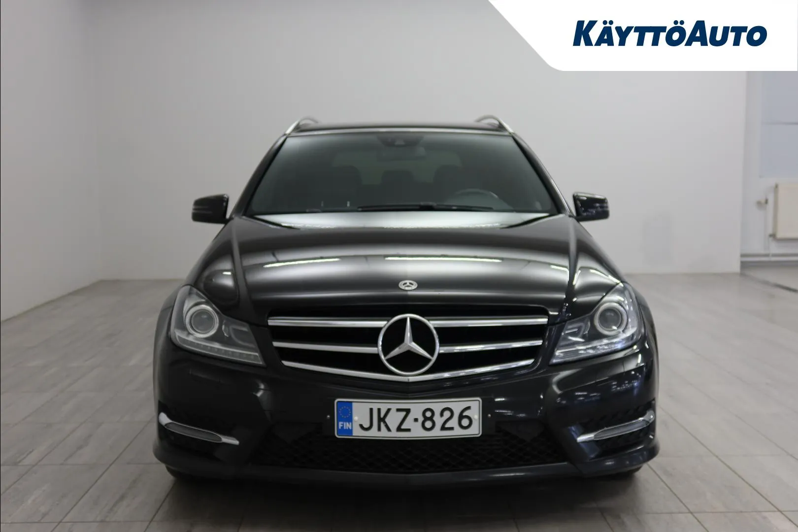 Mercedes-Benz C JKZ-826 carousel image