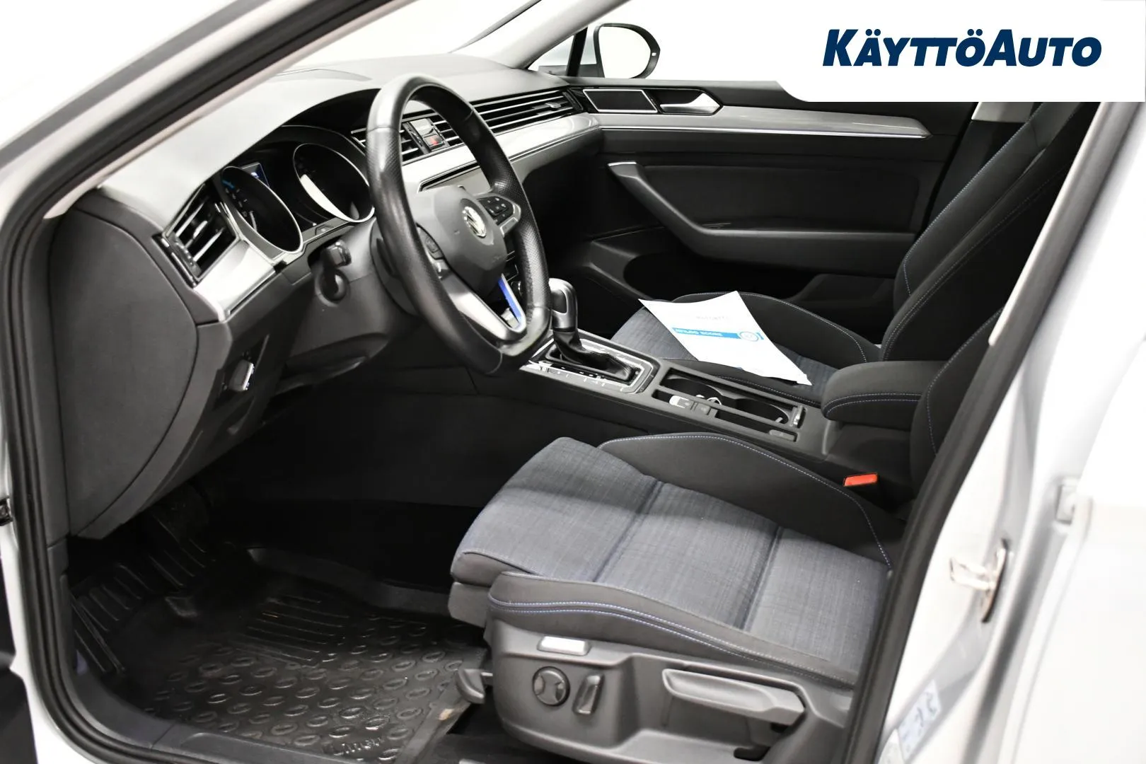 VOLKSWAGEN Passat NLP-859 carousel image