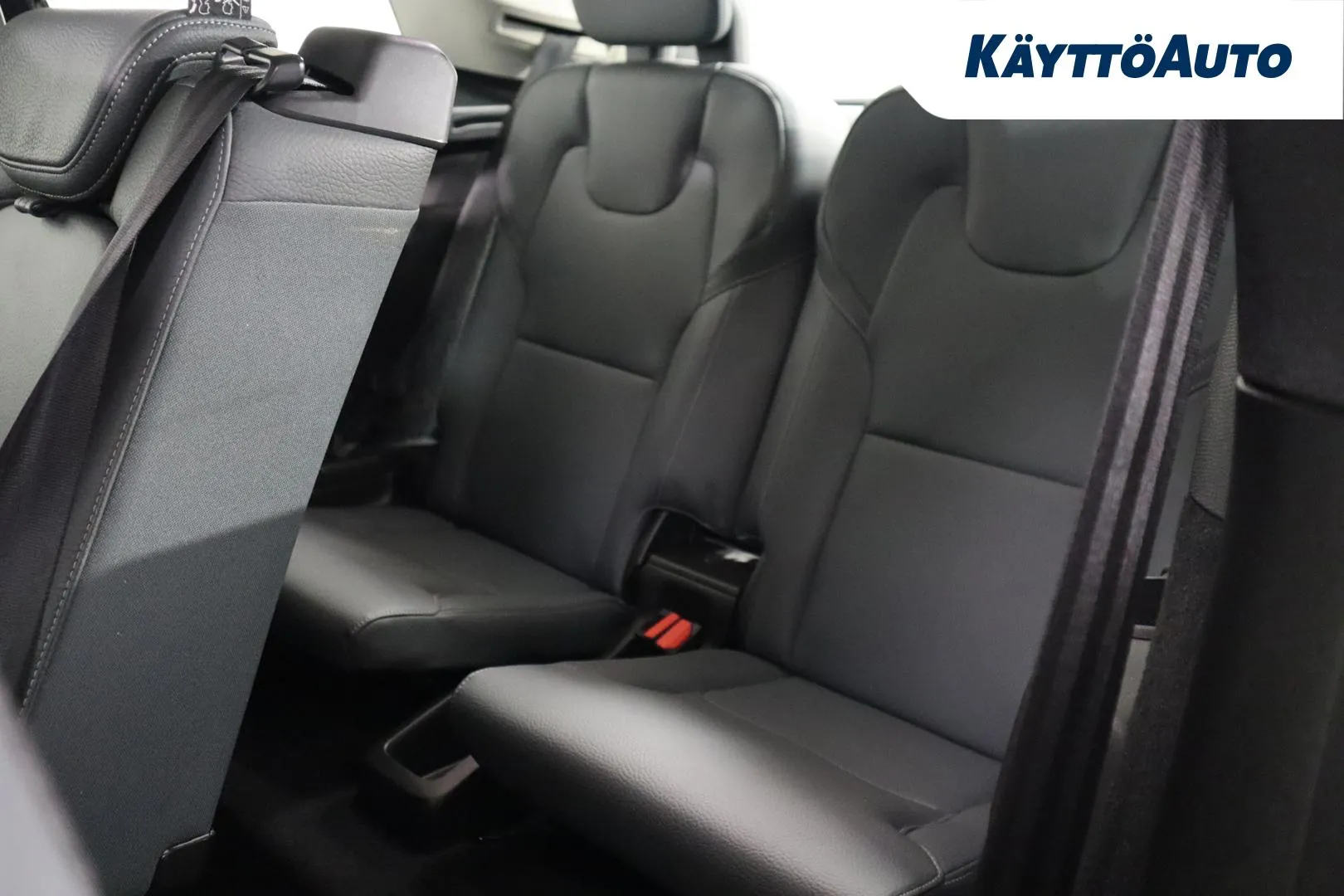 VOLVO XC90 FPZ-164 carousel image