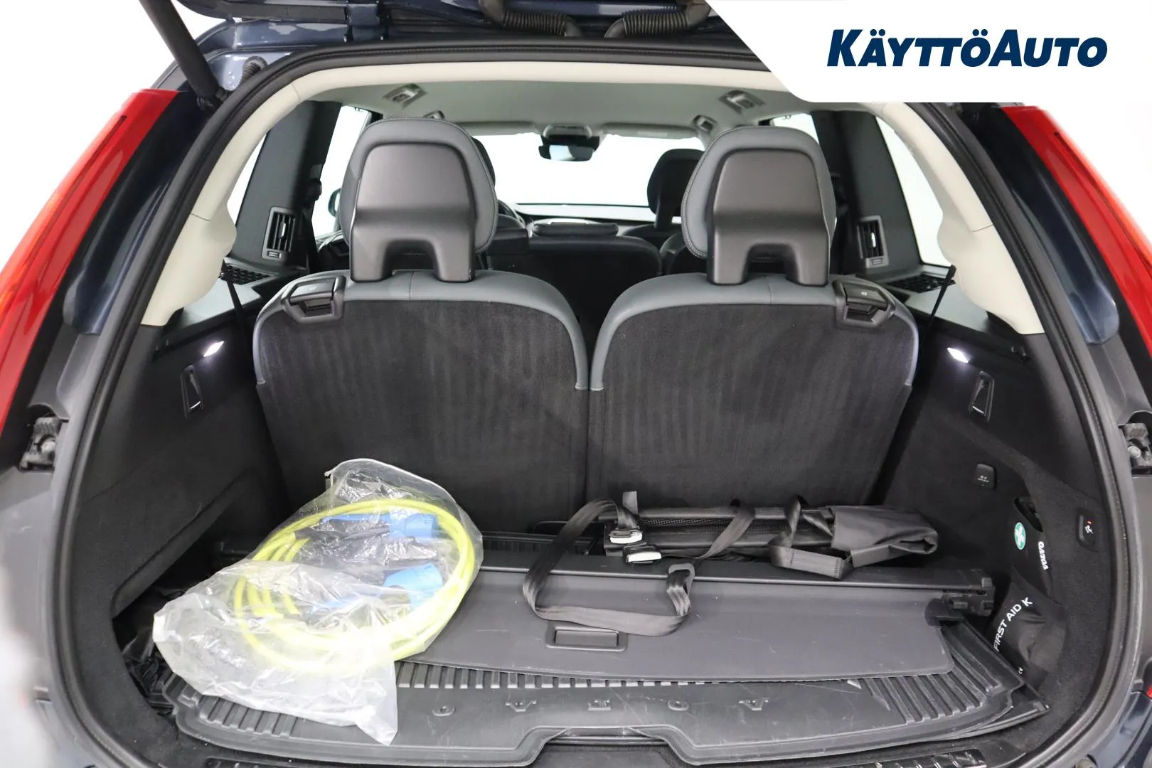 VOLVO XC90 FPZ-164 carousel image