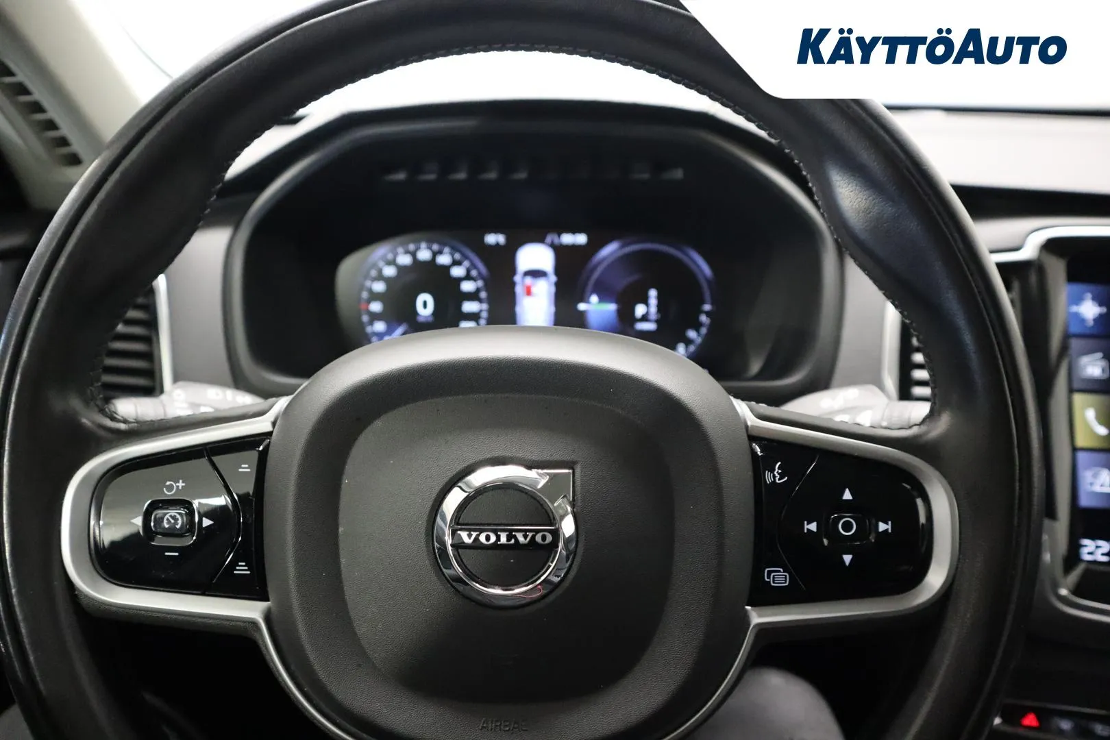 VOLVO XC90 FPZ-164 carousel image