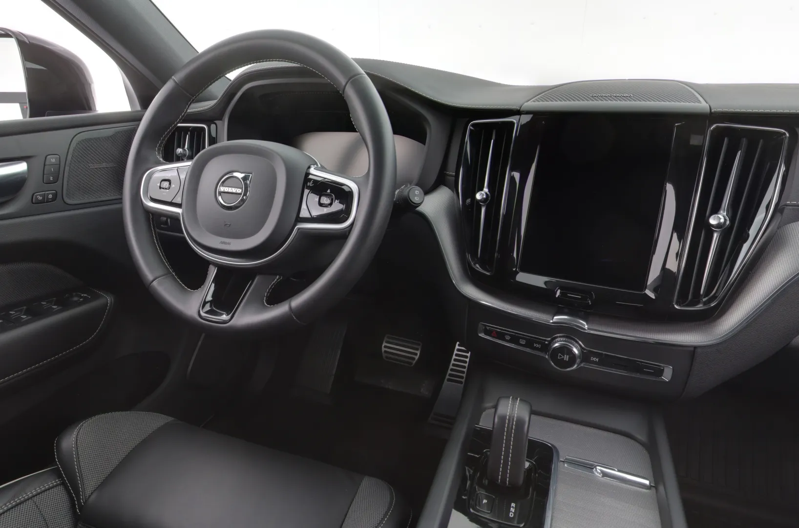VOLVO XC60 CPN-256 carousel image