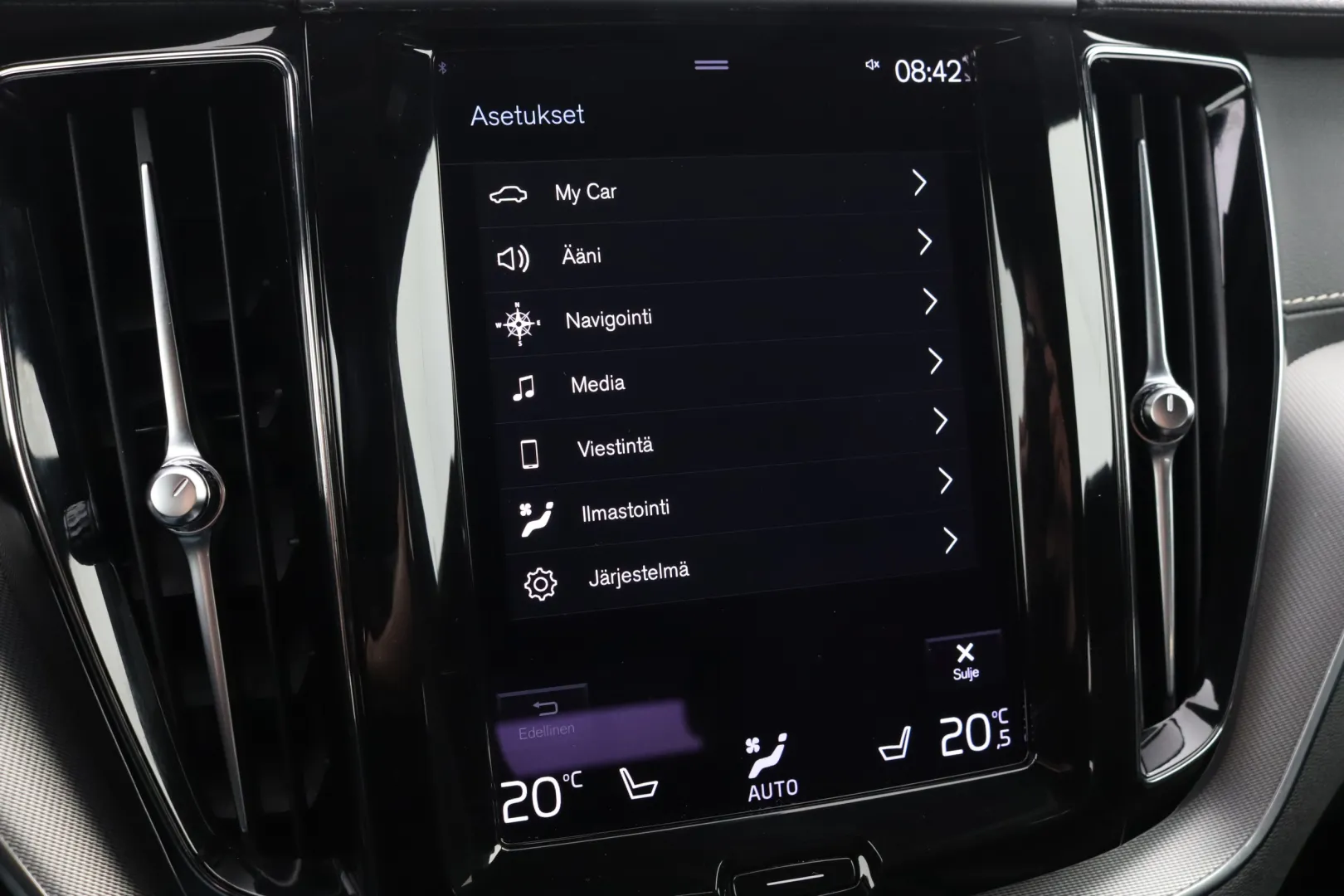 VOLVO XC60 CPN-256 carousel image