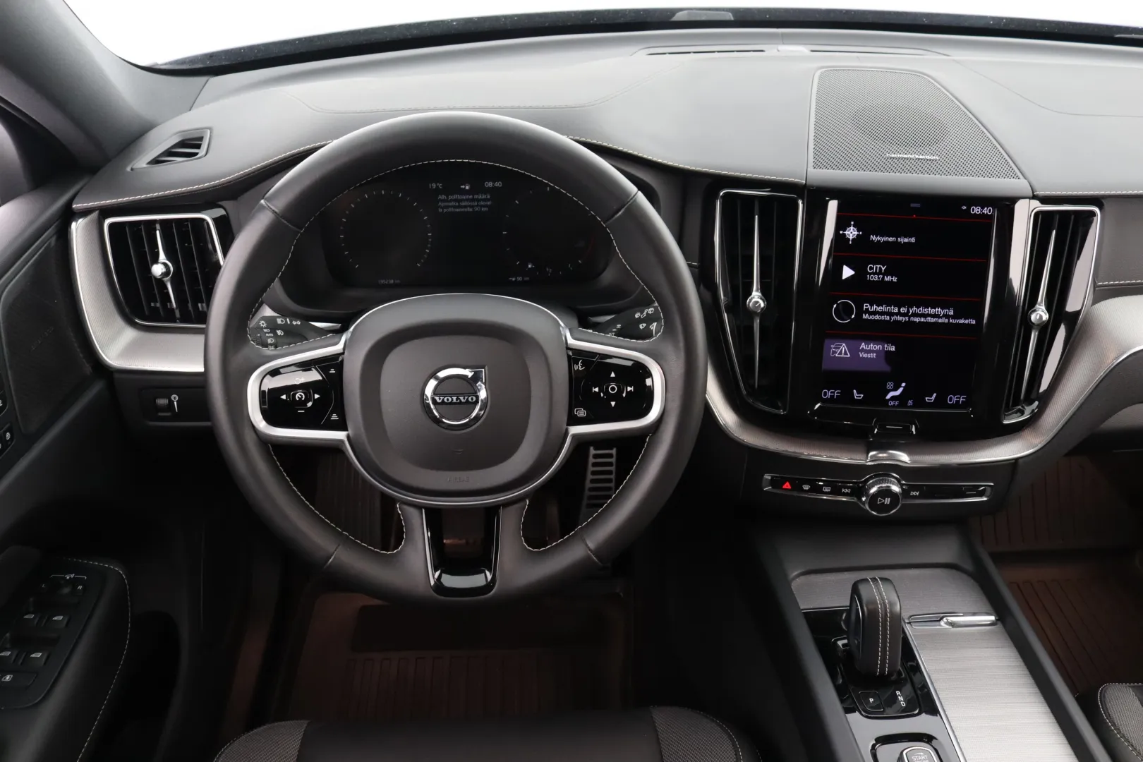 VOLVO XC60 CPN-256 carousel image