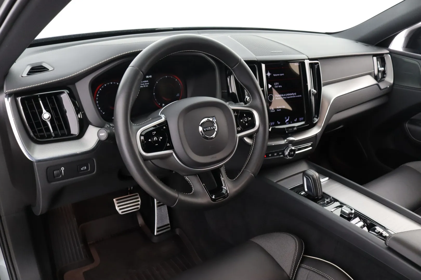 VOLVO XC60 CPN-256 carousel image