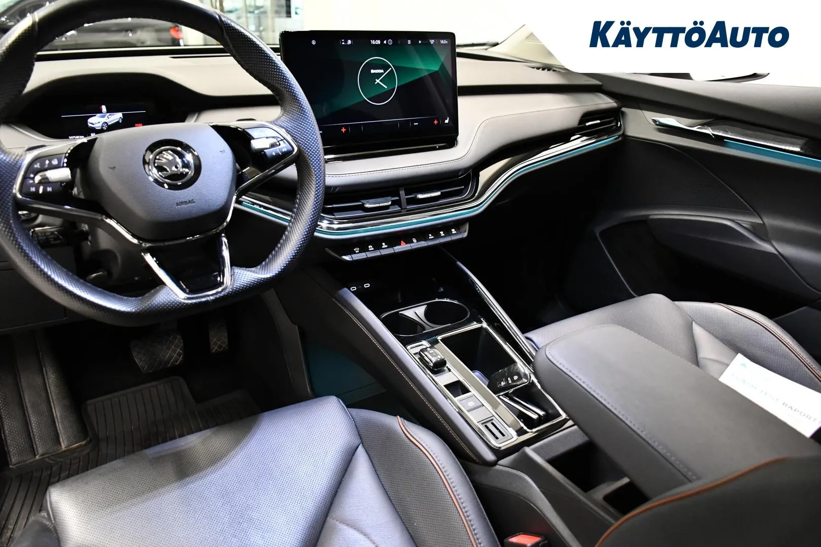 SKODA Enyaq LPT-175 carousel image