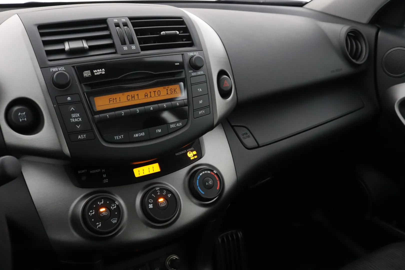 TOYOTA RAV4 FKB-440 carousel image