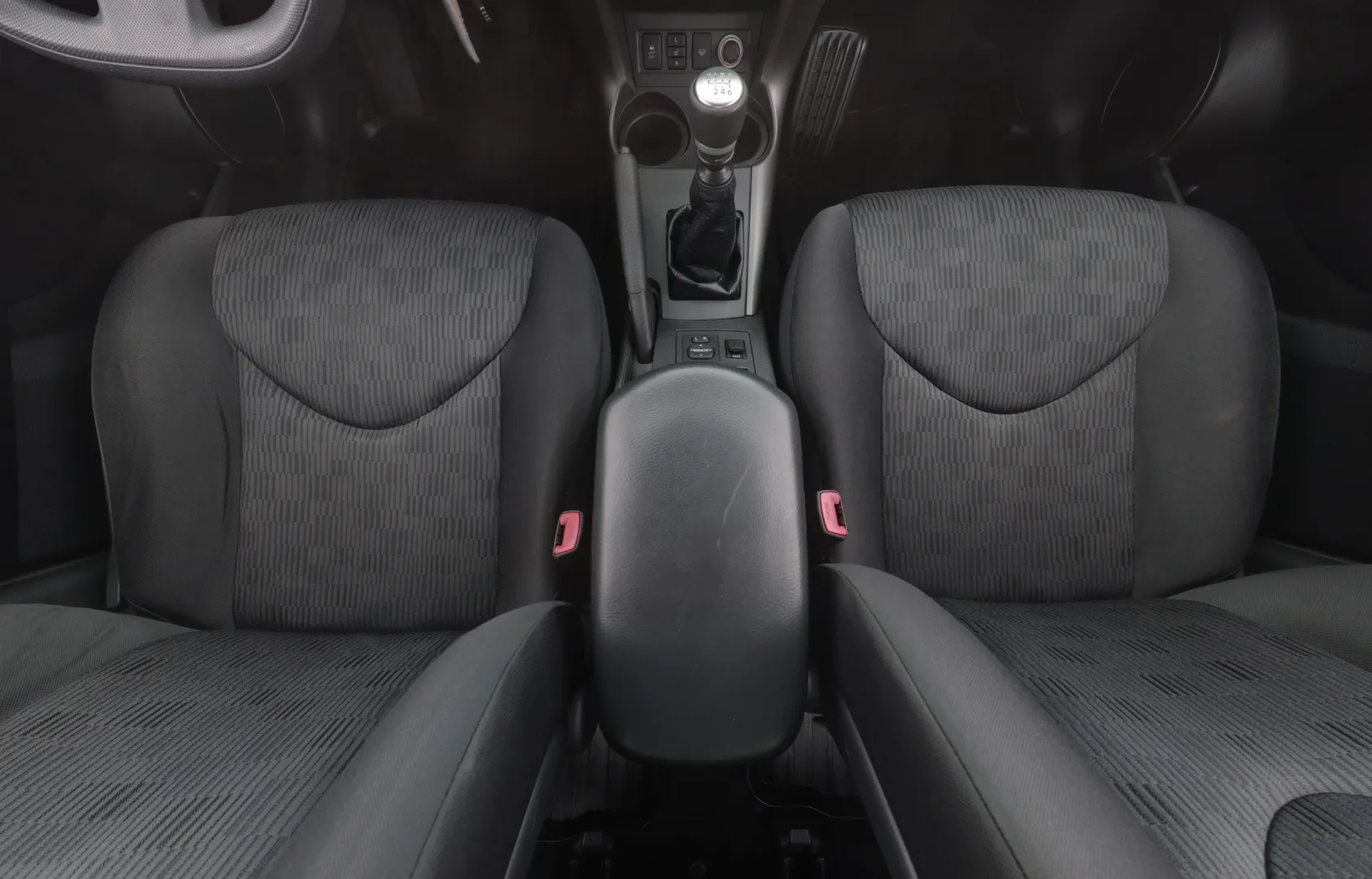 TOYOTA RAV4 FKB-440 carousel image