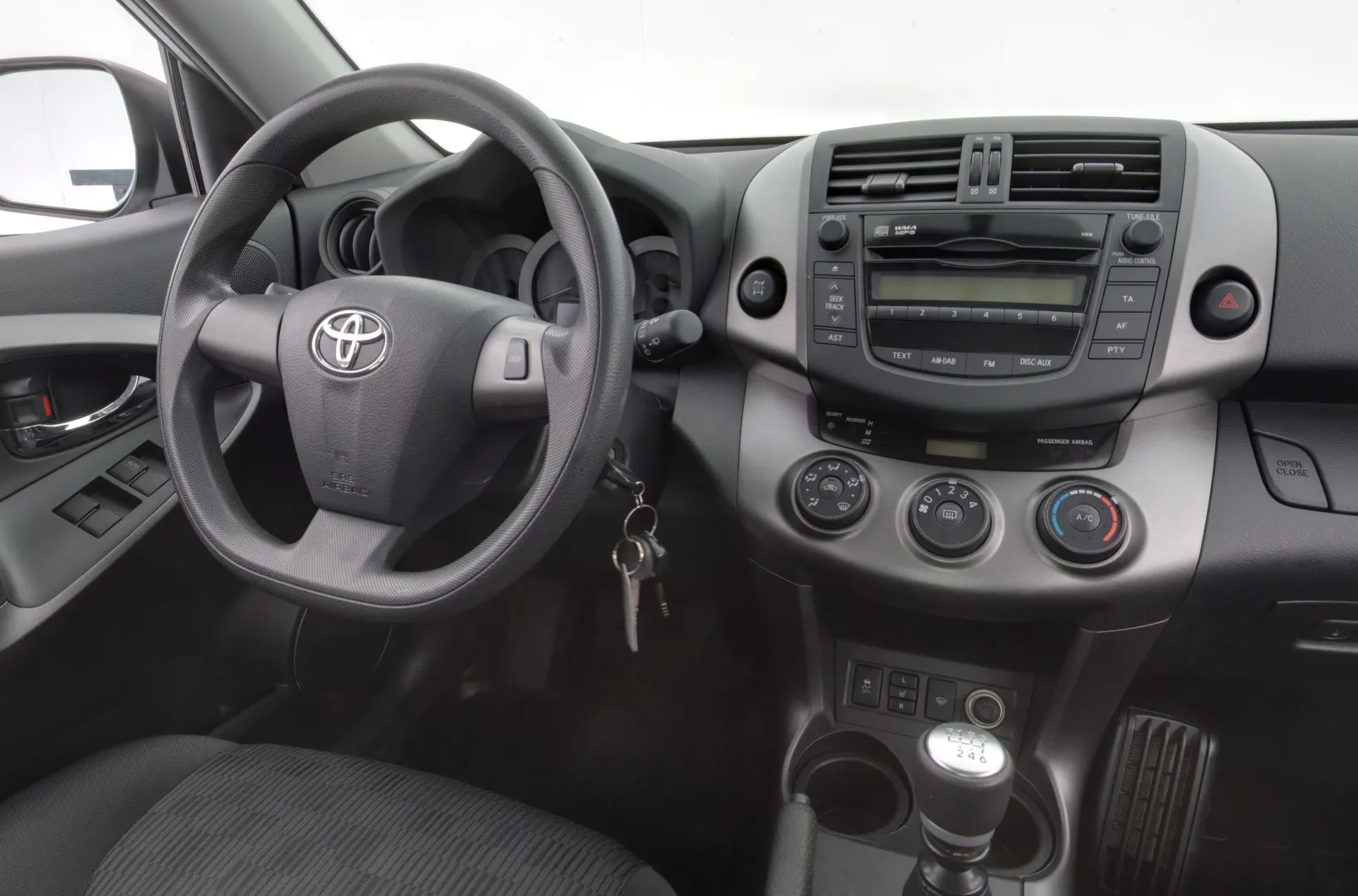 TOYOTA RAV4 FKB-440 carousel image