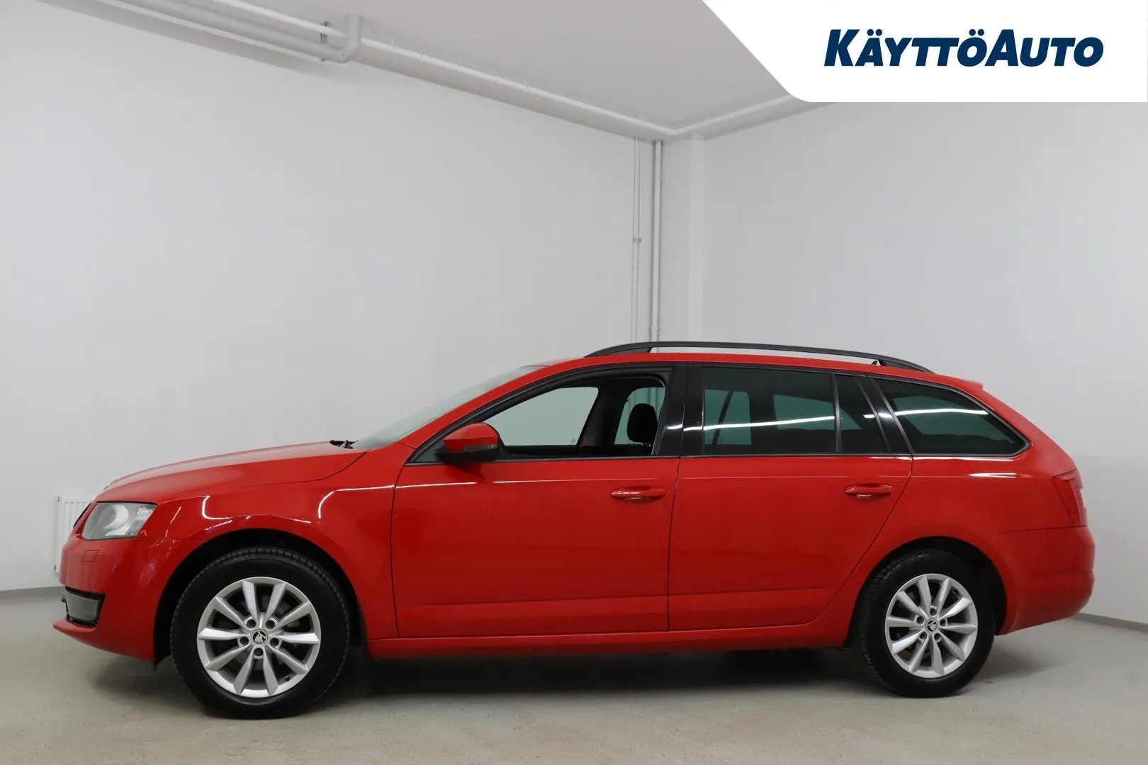 SKODA Octavia RSC-747 carousel image