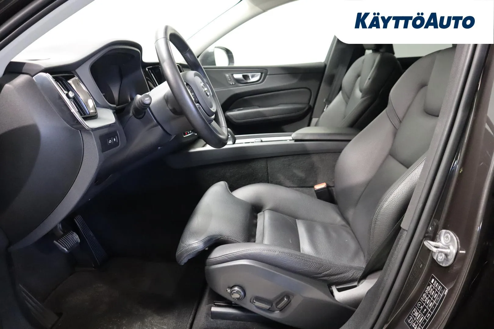 VOLVO XC60 SPU-601 carousel image