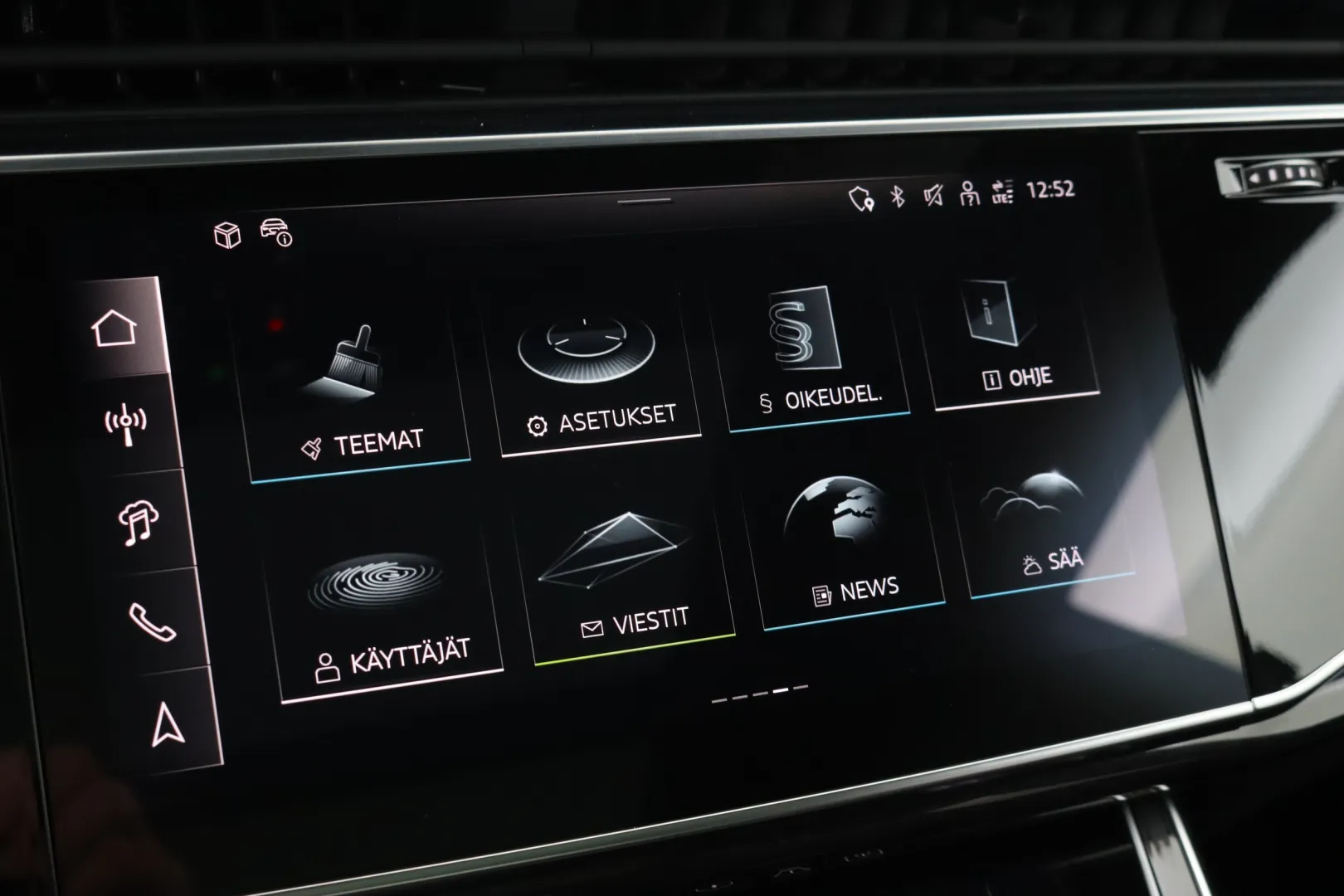 Audi Q8 RXN-349 carousel image