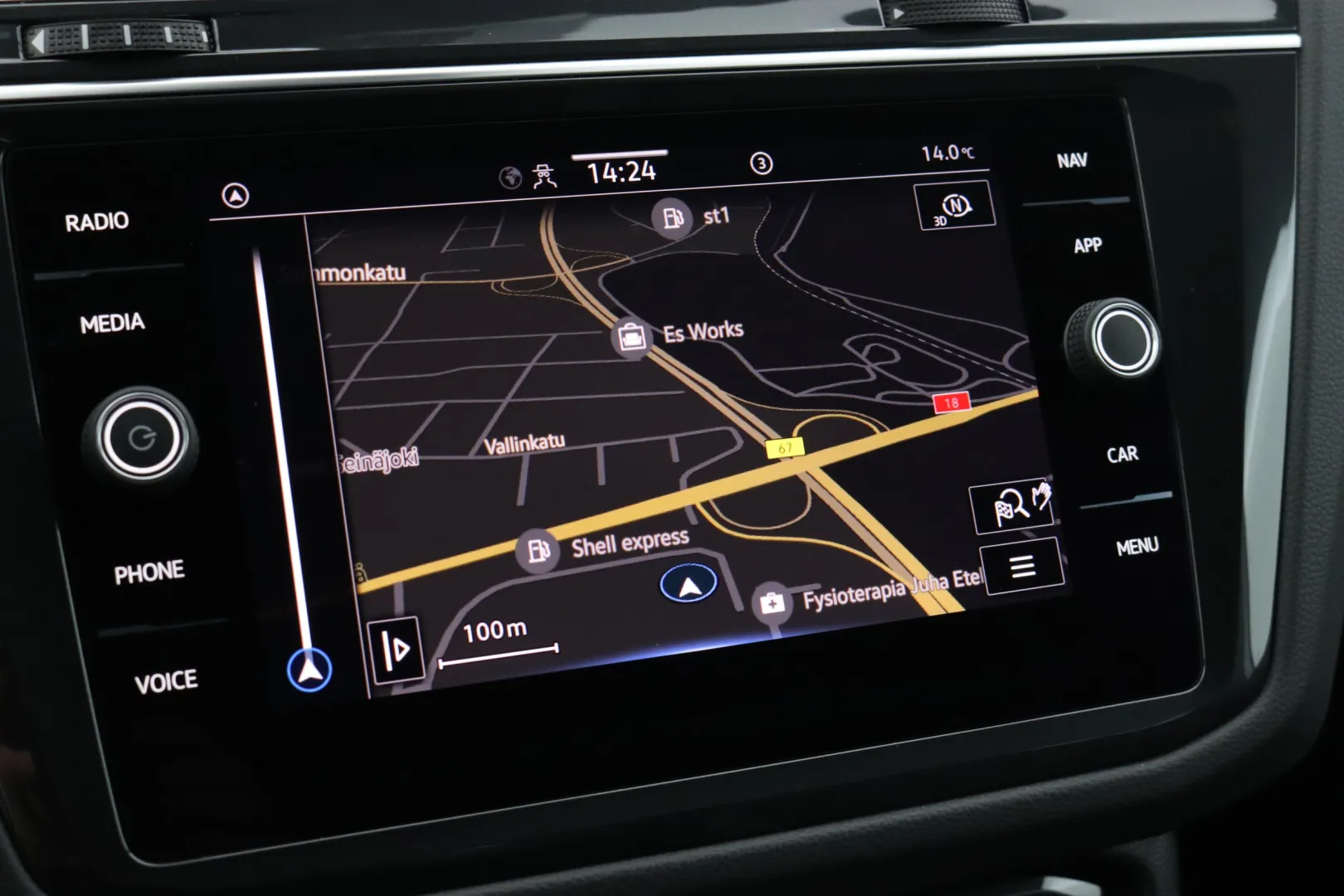 VOLKSWAGEN Tiguan CRB-837 carousel image