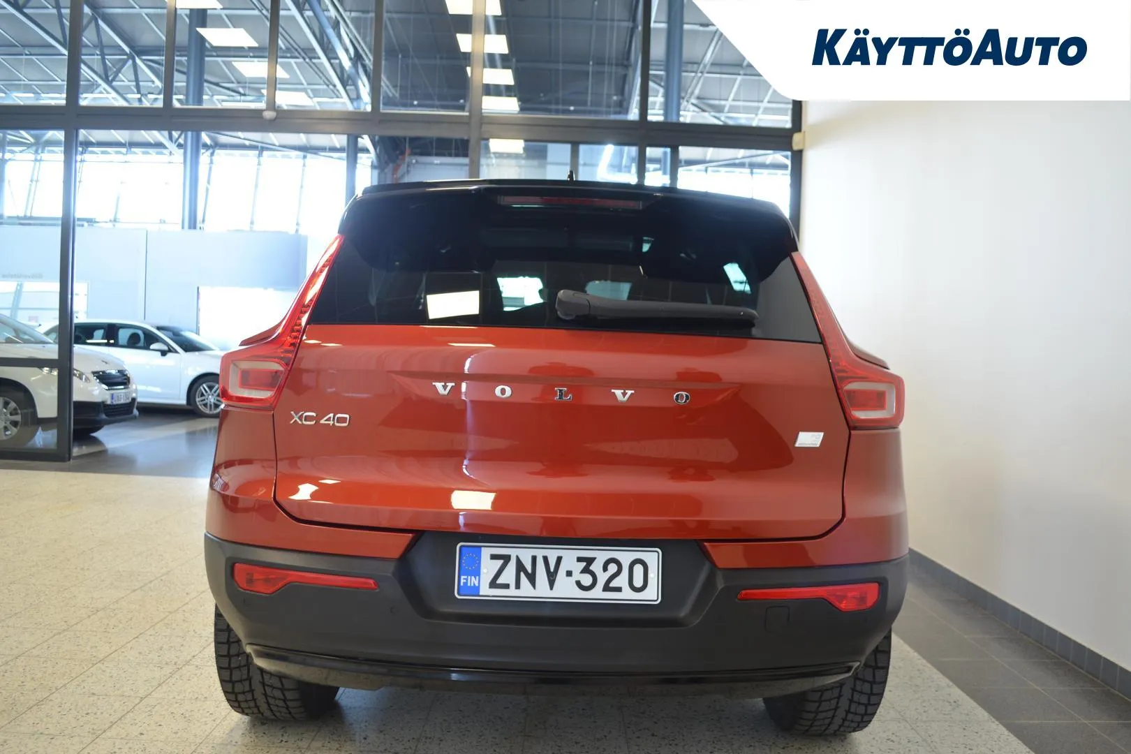 VOLVO XC40 ZNV-320 carousel image