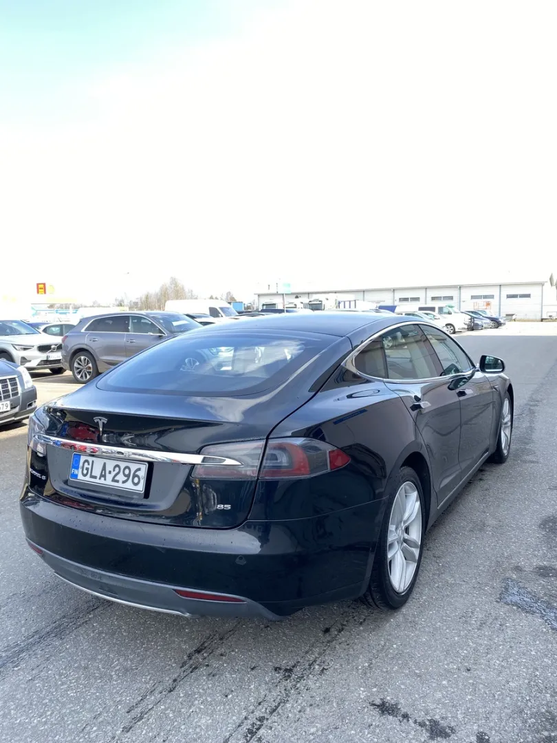 TESLA Model S GLA-296 carousel image