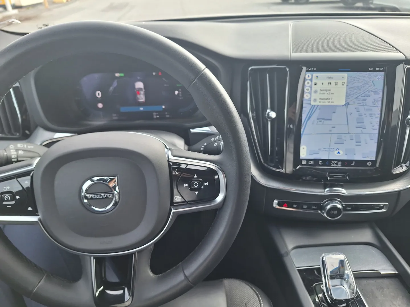 VOLVO XC60 XRT-638 carousel image