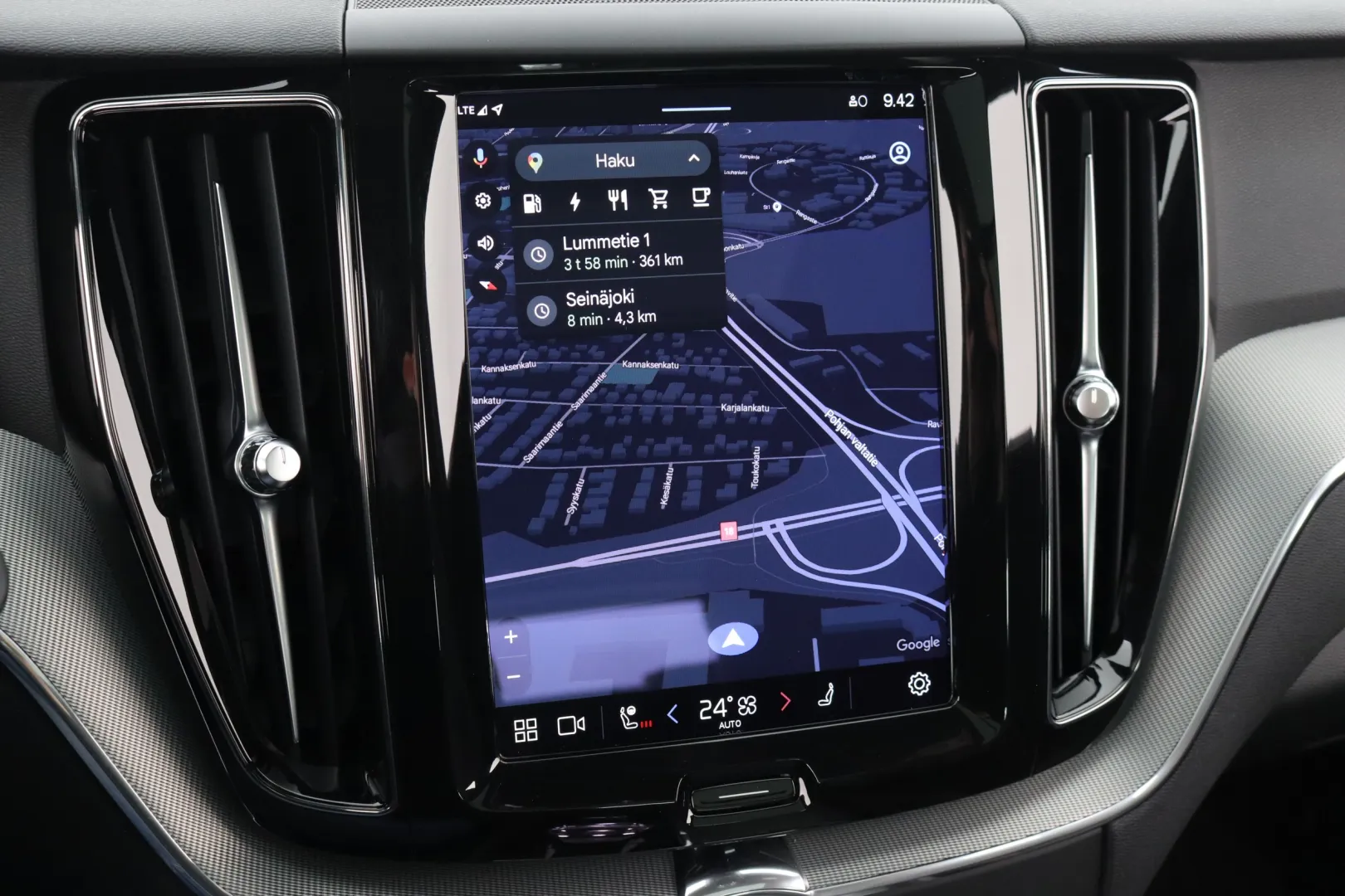 VOLVO XC60 XRT-638 carousel image
