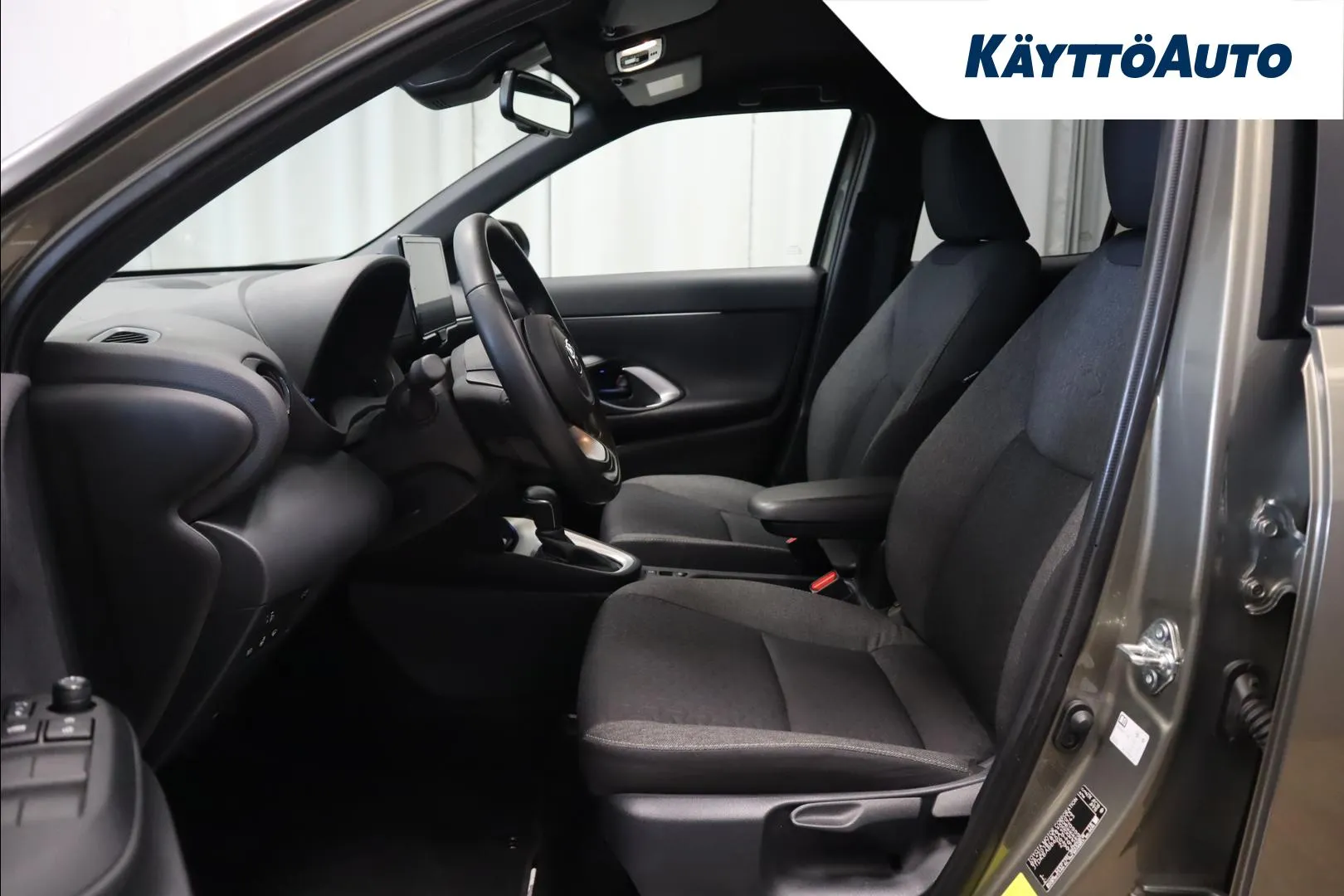 TOYOTA Yaris Cross MPO-765 carousel image