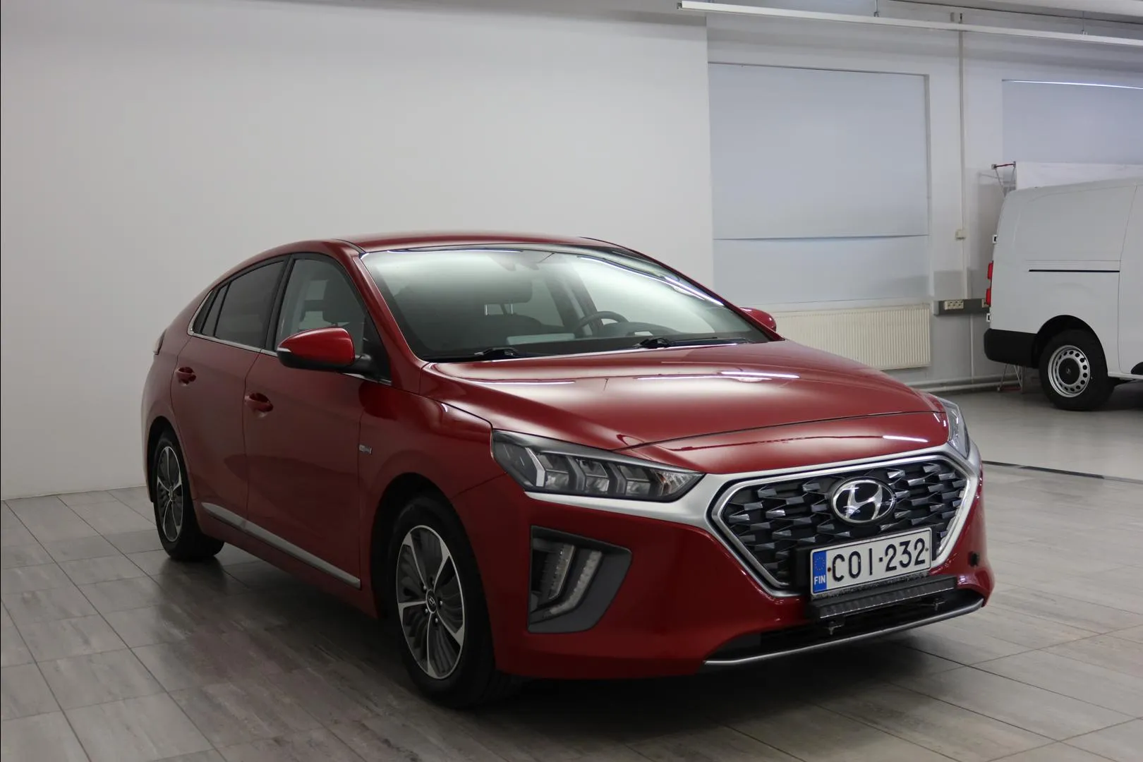 HYUNDAI IONIQ plug-in COI-232 carousel image