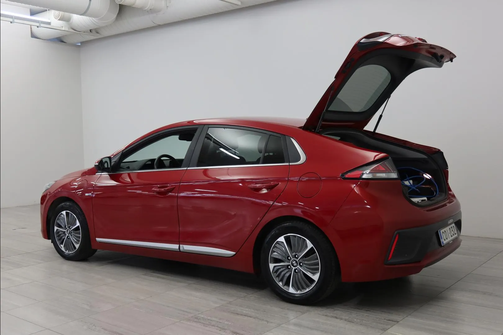 HYUNDAI IONIQ plug-in COI-232 carousel image