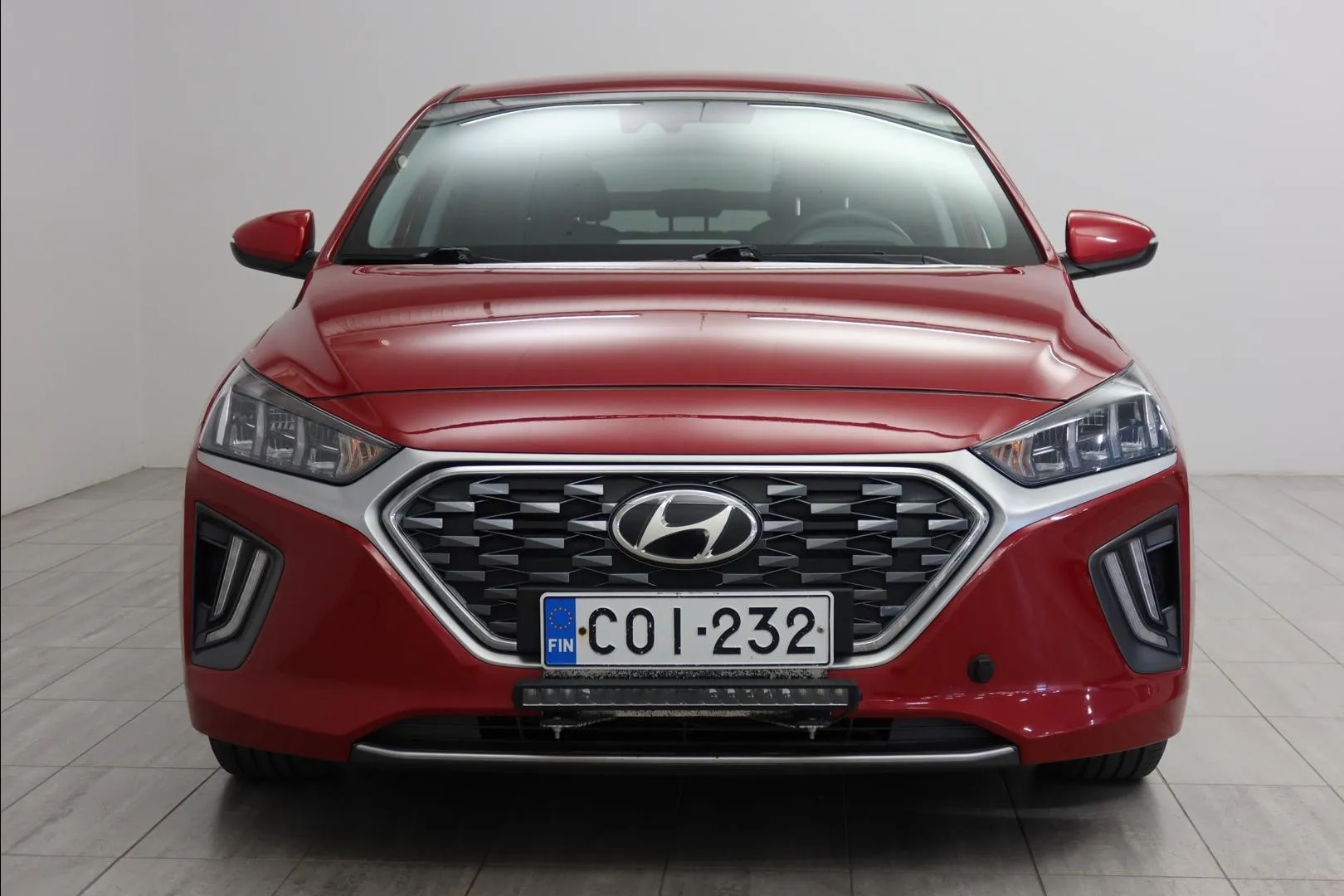 HYUNDAI IONIQ plug-in COI-232 carousel image