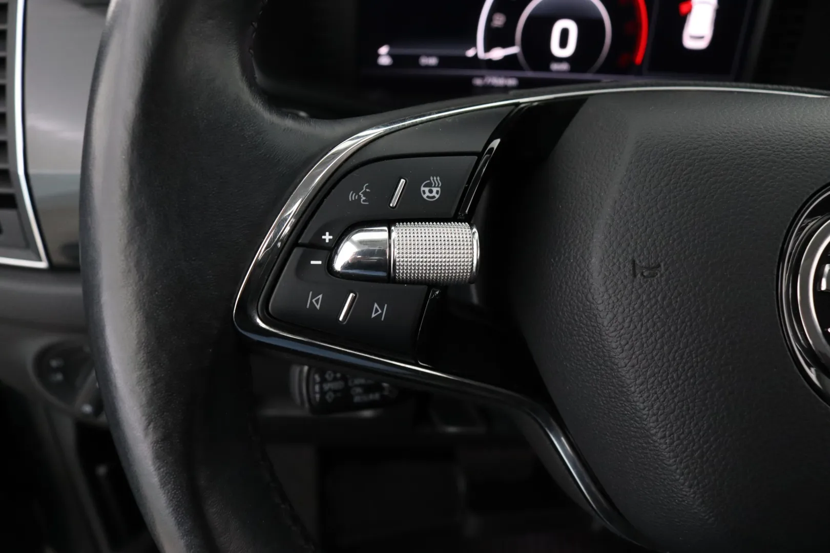 SKODA Kodiaq ESM-210 carousel image