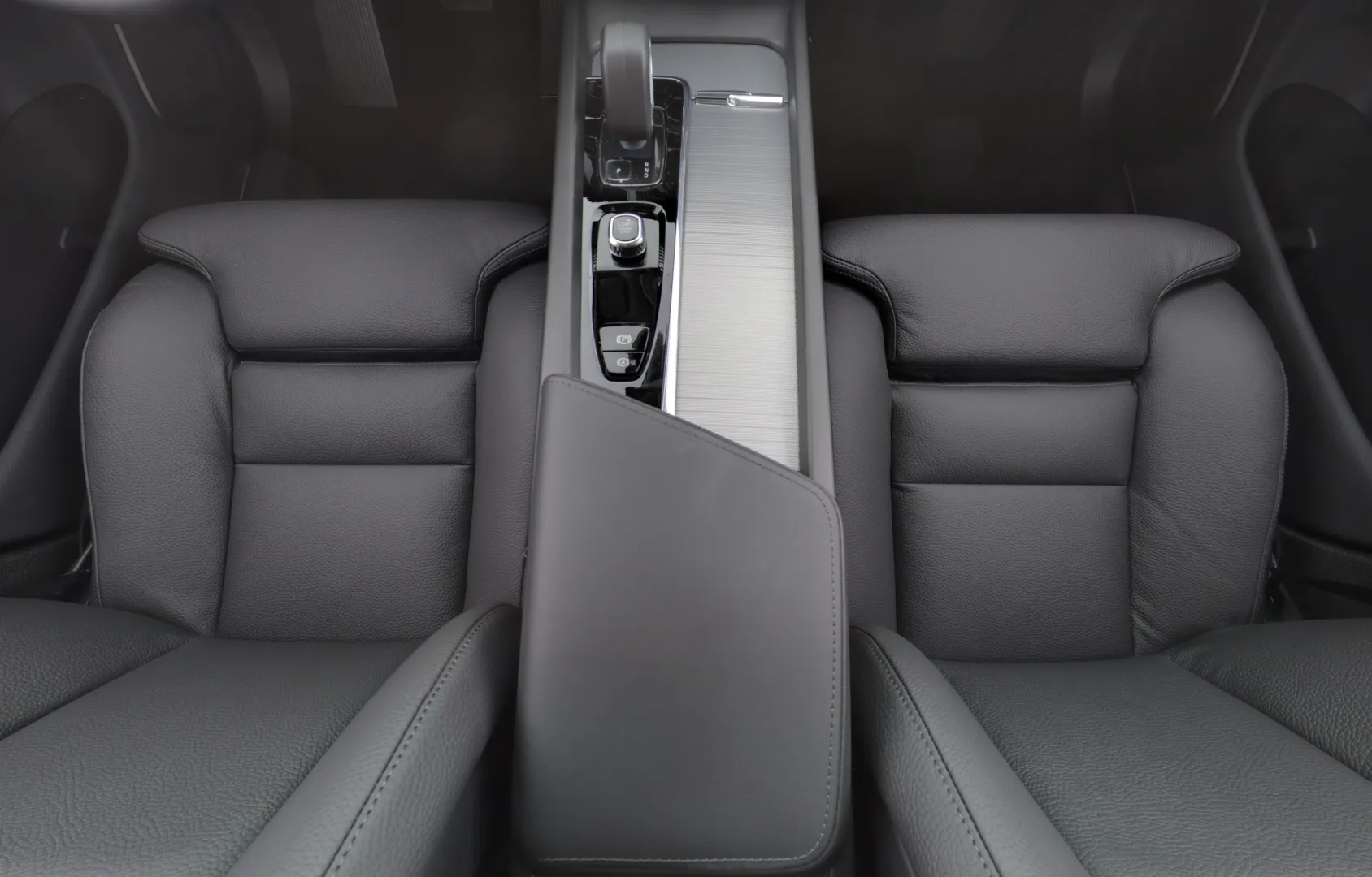 Volvo XC60 ZPL-580 carousel image