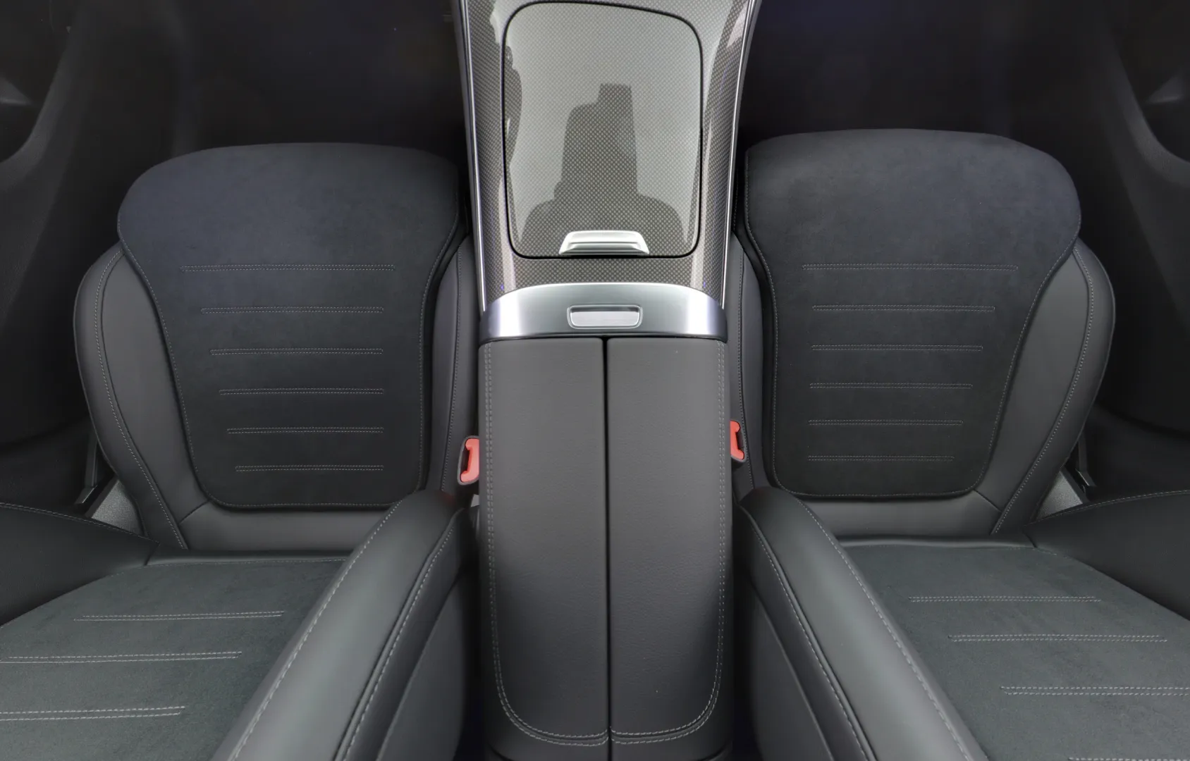 Mercedes-Benz GLC JOB-150 carousel image
