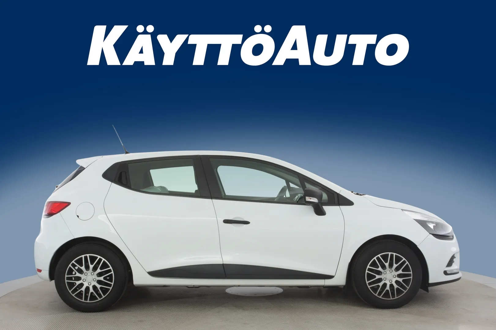 RENAULT Clio FNB-868 carousel image
