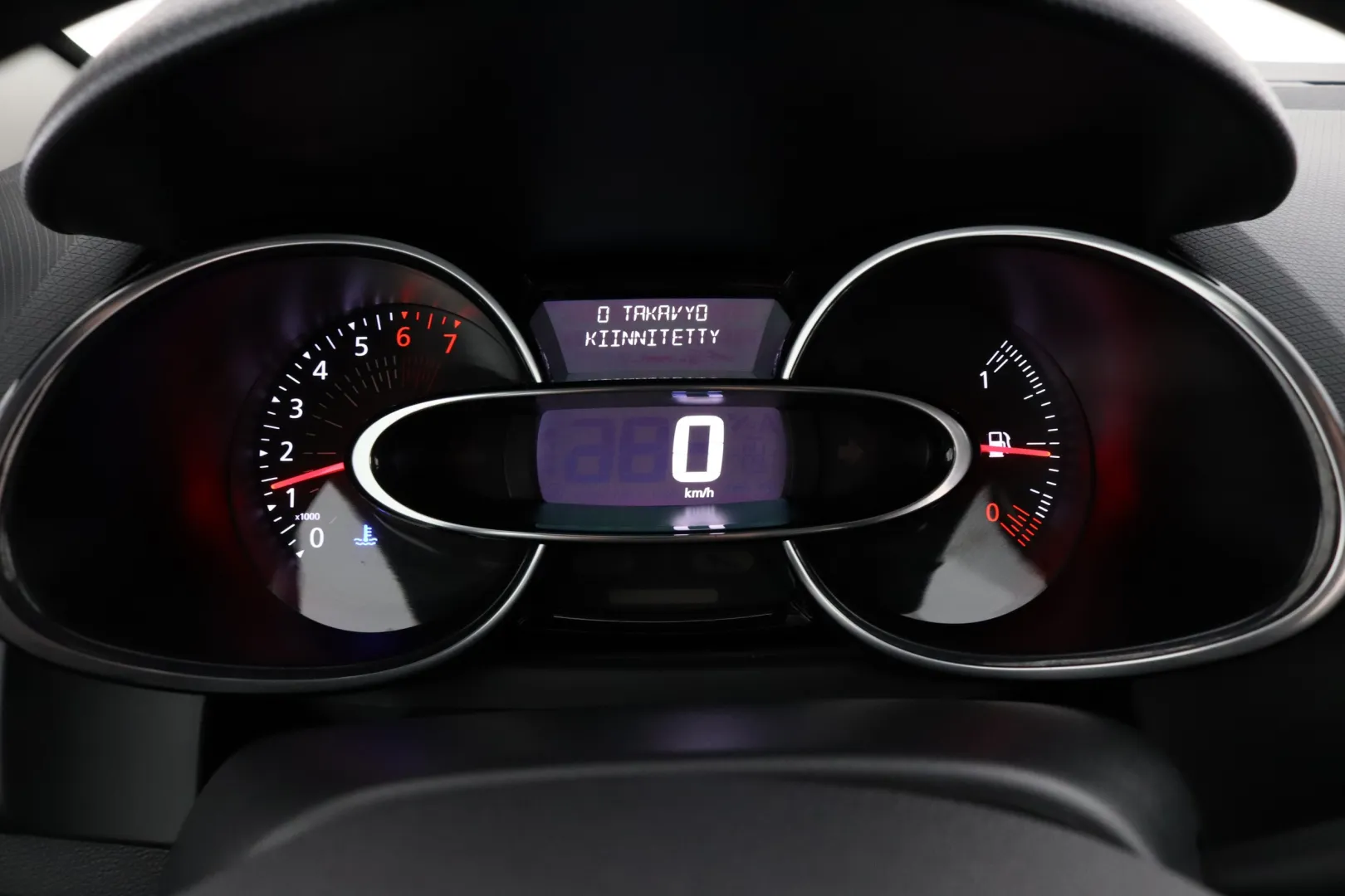RENAULT Clio JLG-950 carousel image