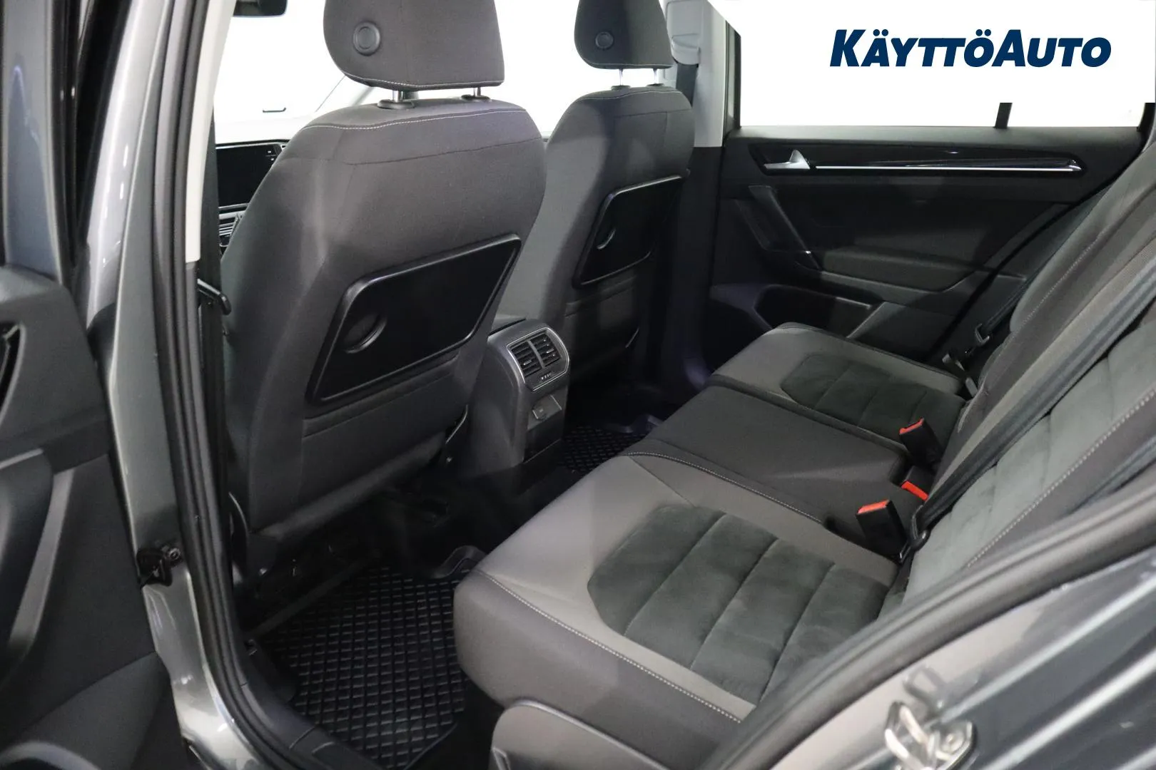 VOLKSWAGEN Golf Sportsvan NLT-506 carousel image