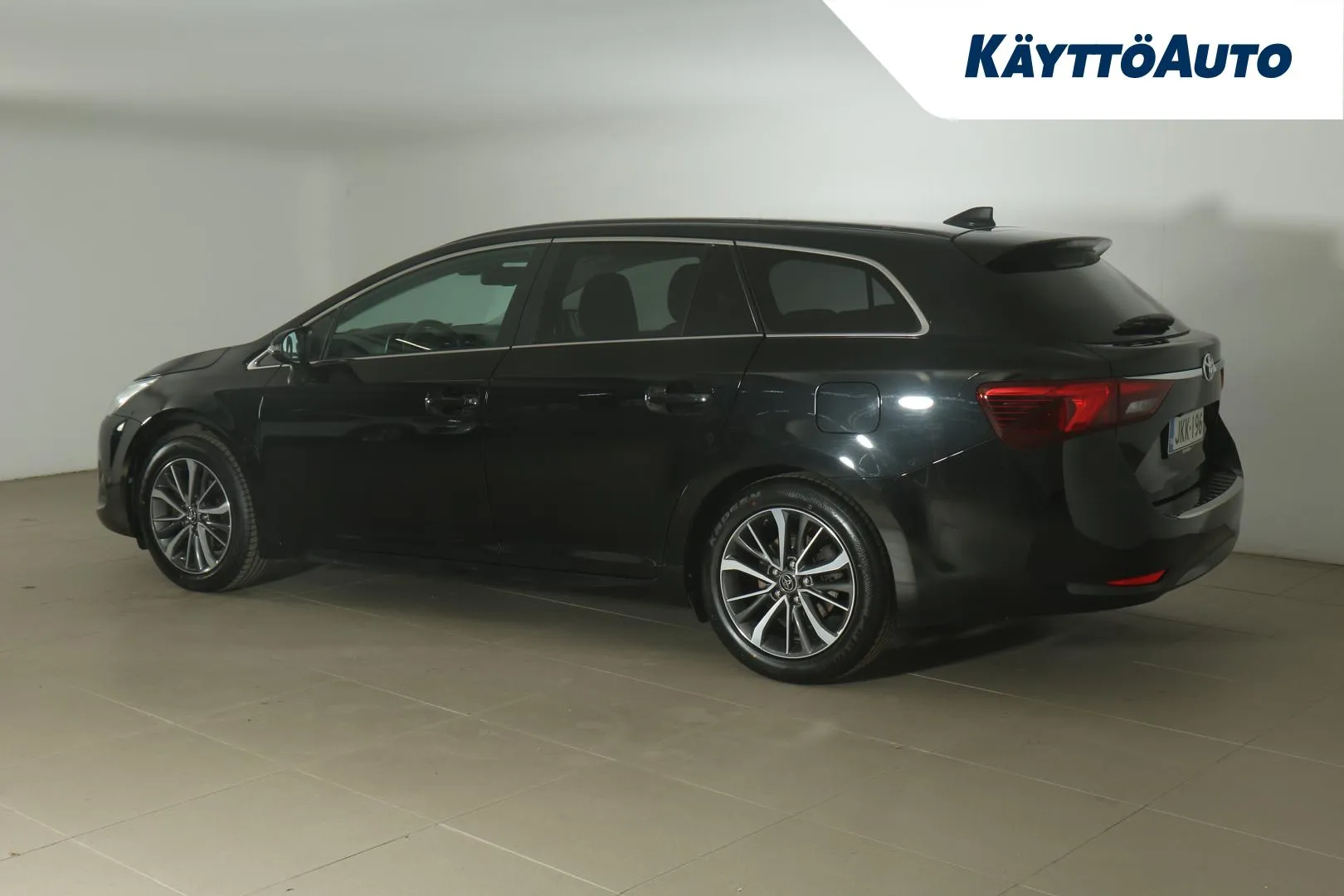 TOYOTA Avensis JKK-196 carousel image