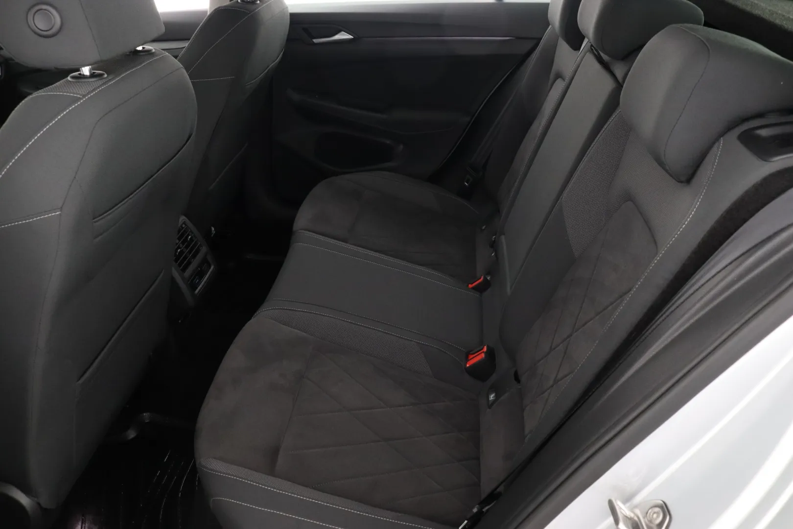 VOLKSWAGEN Golf FPS-442 carousel image
