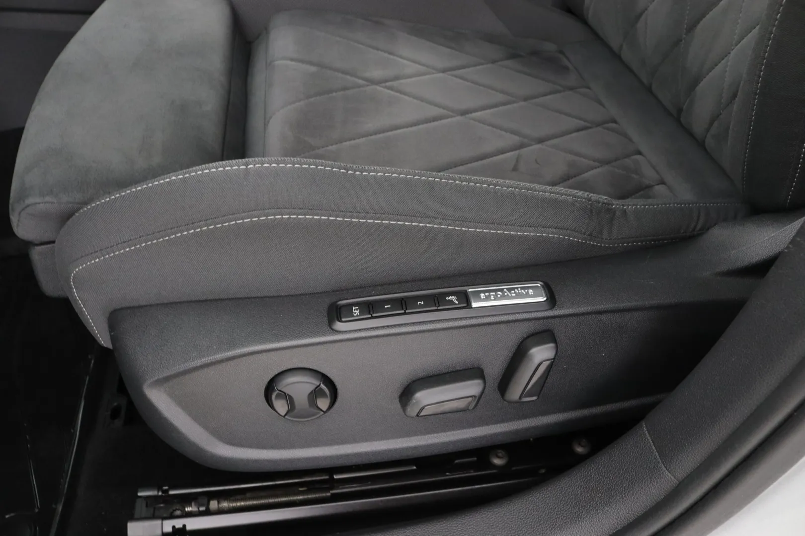 VOLKSWAGEN Golf FPS-442 carousel image