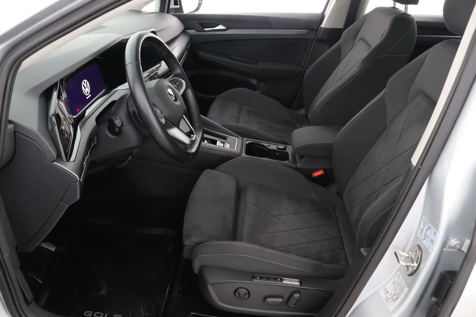 VOLKSWAGEN Golf FPS-442 carousel image