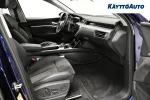 AUDI e-tron YXN-595 carousel thumbs