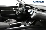 AUDI e-tron YXN-595 carousel thumbs
