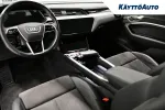 AUDI e-tron YXN-595 carousel thumbs