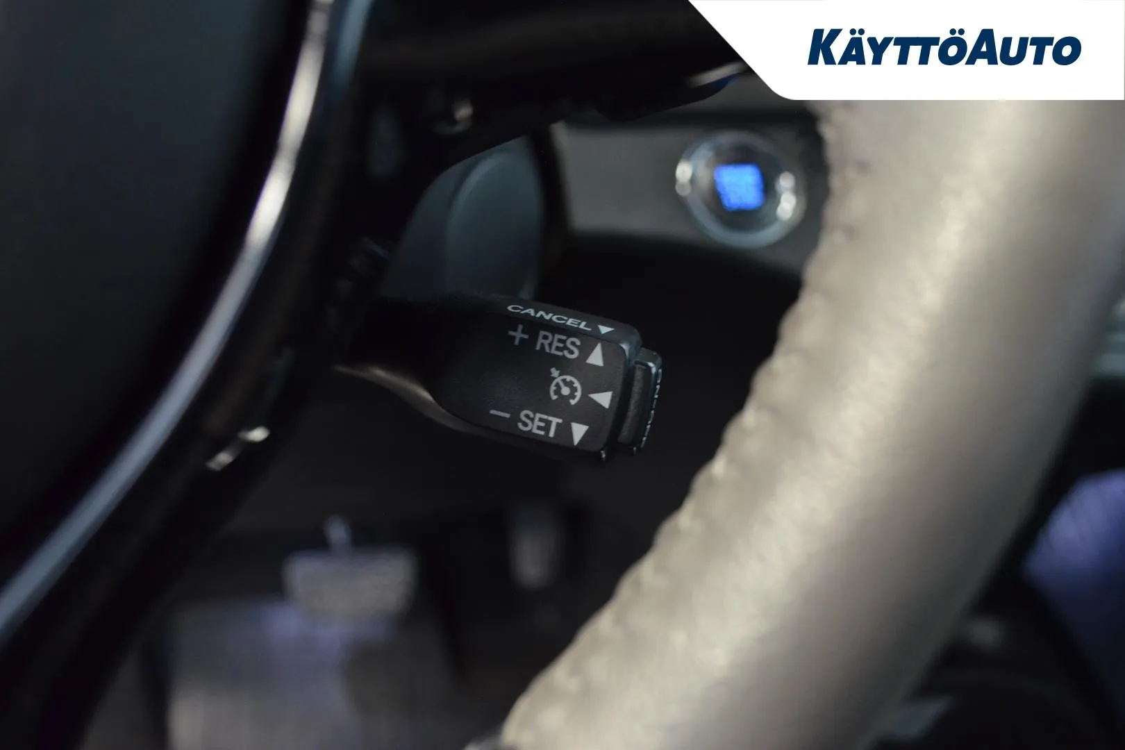 TOYOTA Yaris CPA-576 carousel image