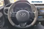 TOYOTA Yaris CPA-576 carousel thumbs
