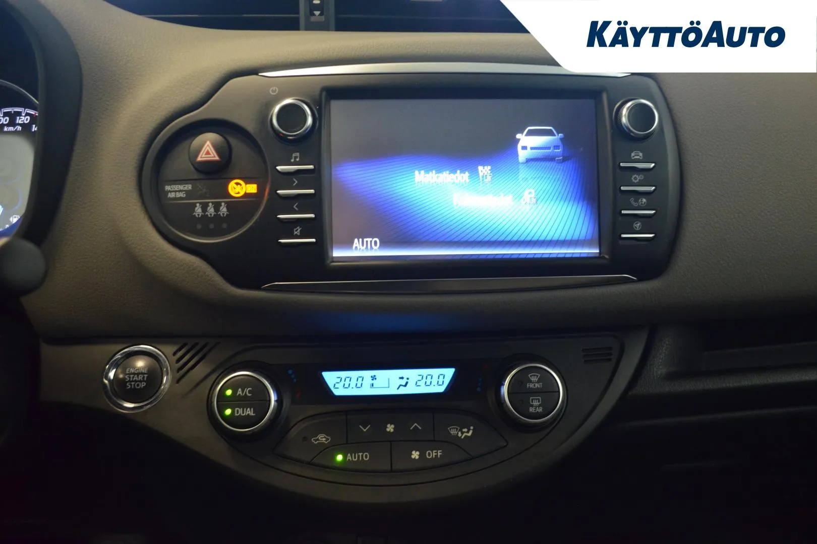 TOYOTA Yaris CPA-576 carousel image