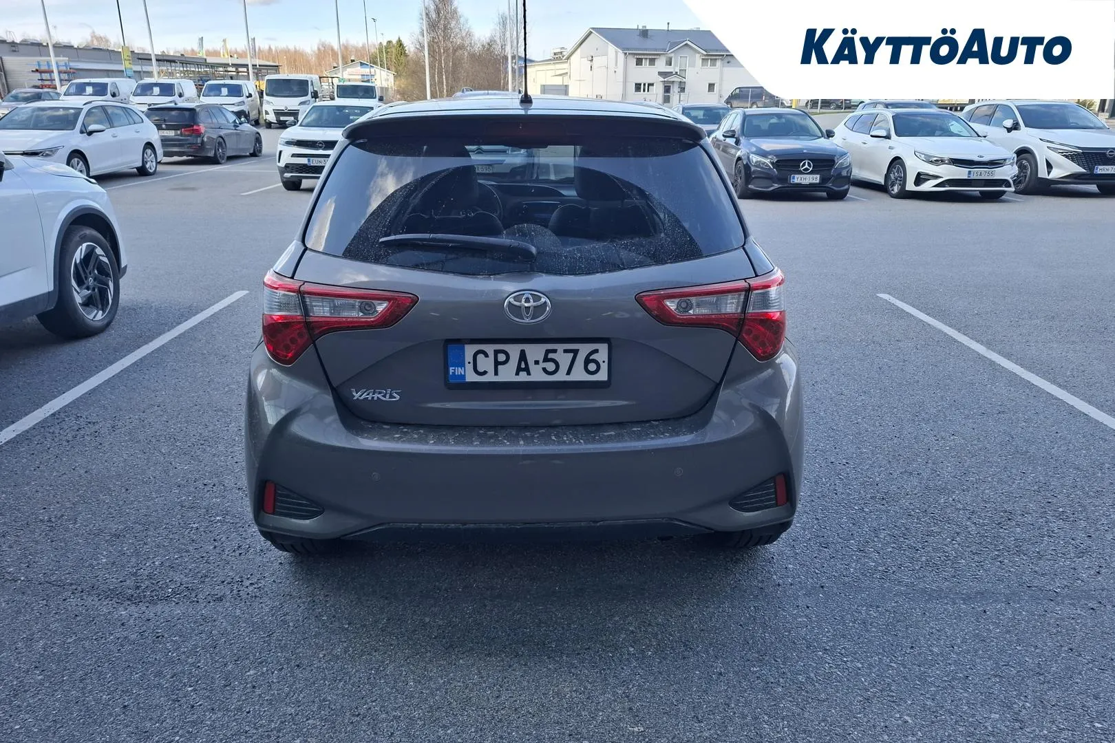 TOYOTA Yaris CPA-576 carousel image