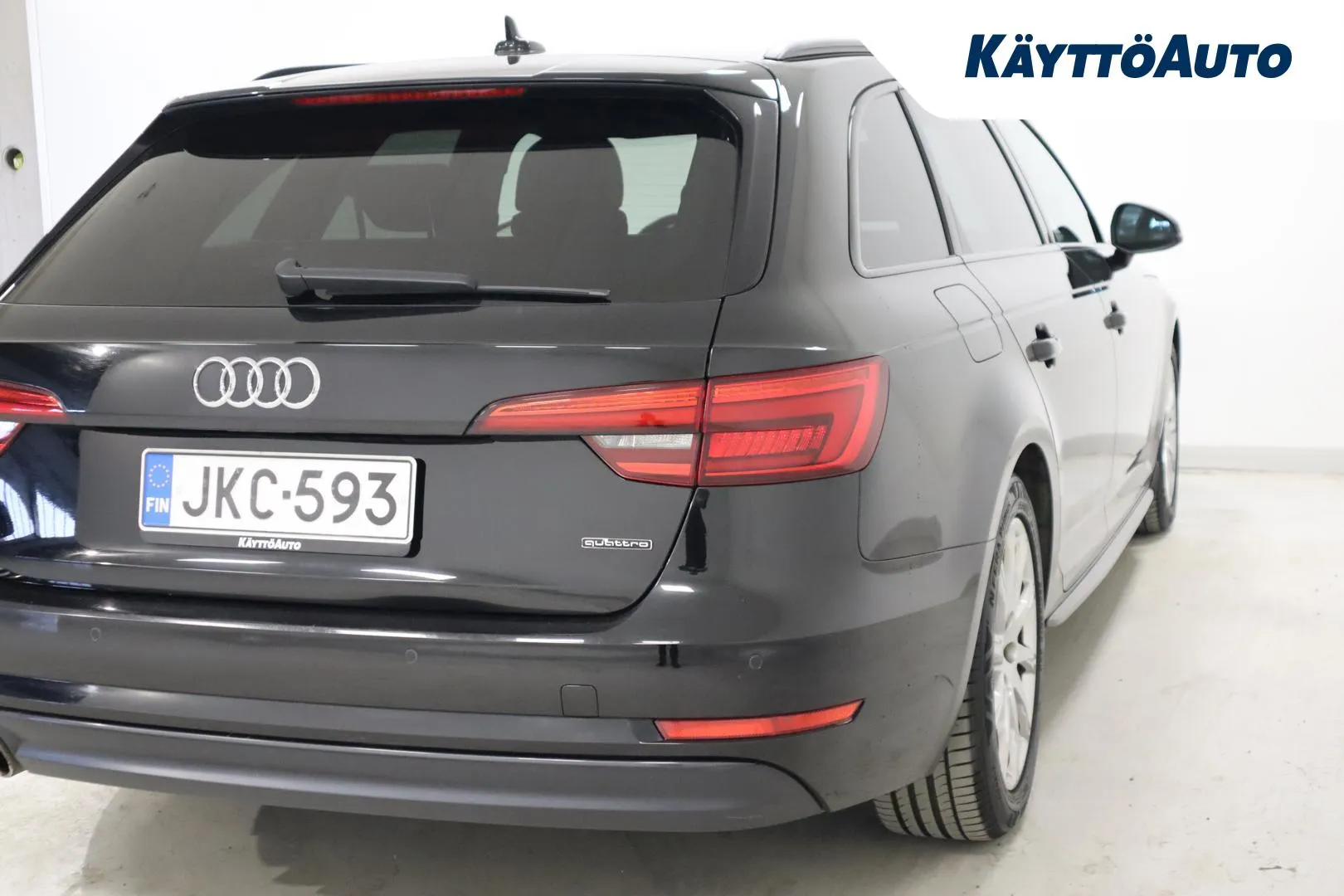 AUDI A4 JKC-593 carousel image