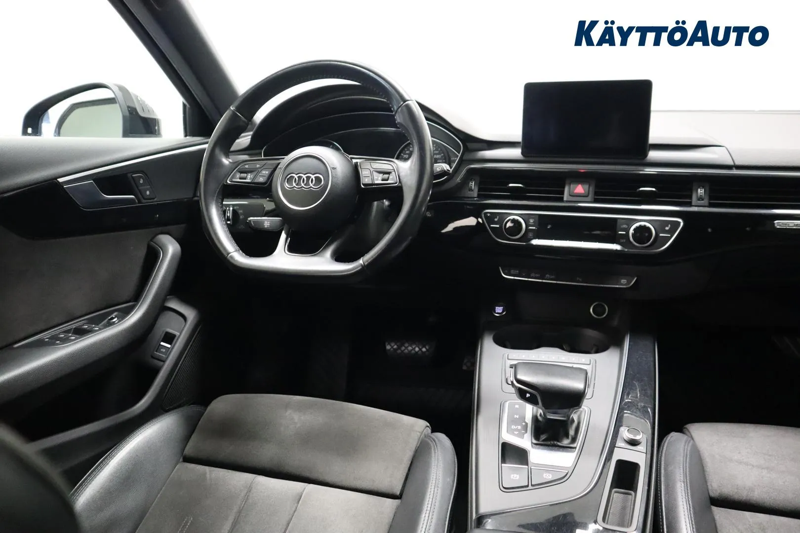AUDI A4 JKC-593 carousel image