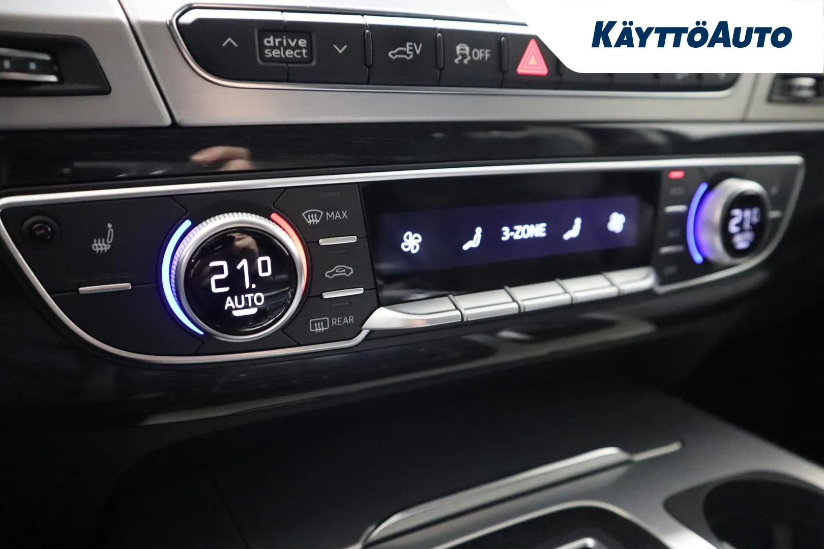 AUDI Q7 RSP-950 carousel image